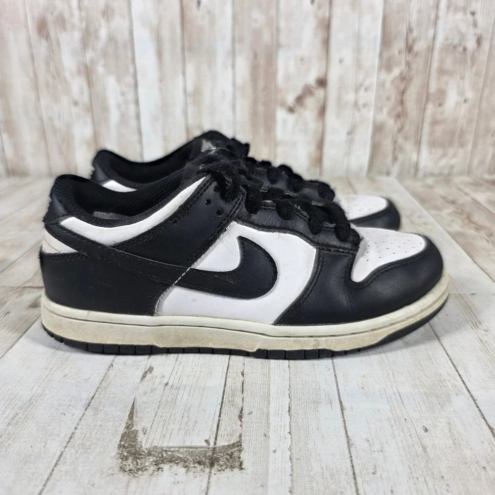 Nike Dunk Low Panda‎ Black White Sneakers CW1588-100 Kids Size 2.5Y